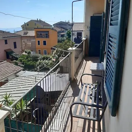 A Tre Passi Dal Mare *